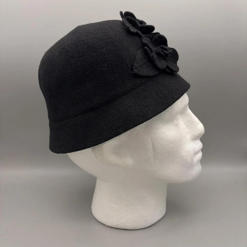 Badgley Mischka Hat Cloche Womens One Size Black Wool Felt Floral 20s Style